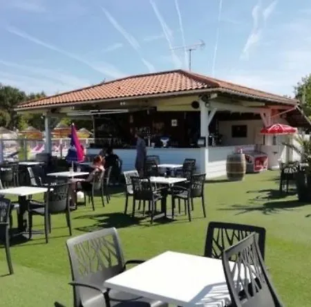 Kamp alanı Mobil-home Landes Gastes